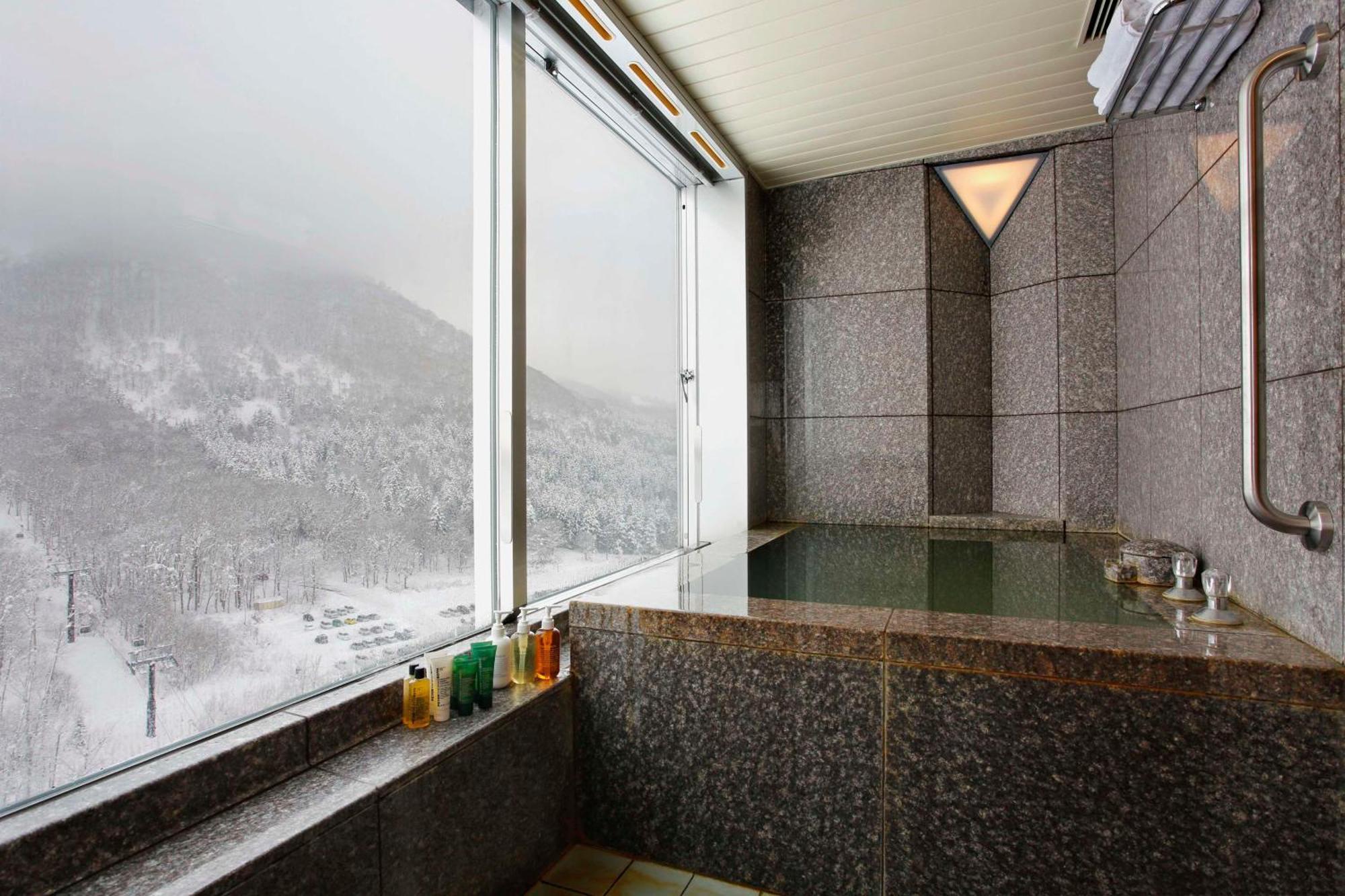 Hilton Village Resort 5*