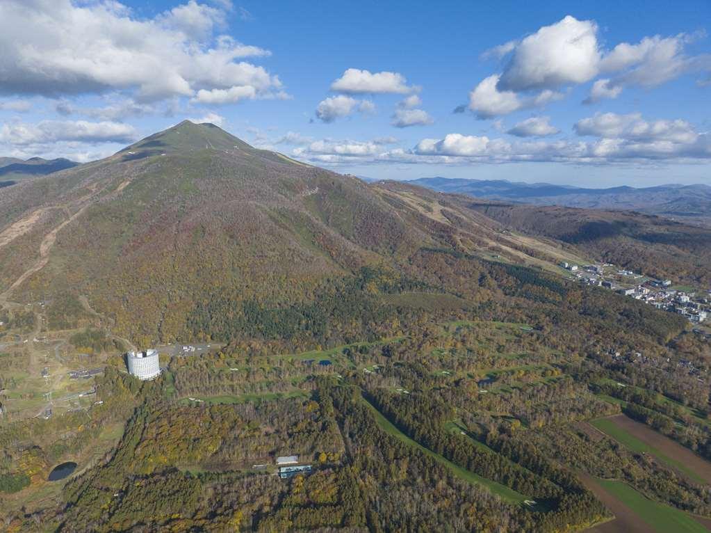 北海道新雪谷希尔顿度假酒店 5* 二世古
