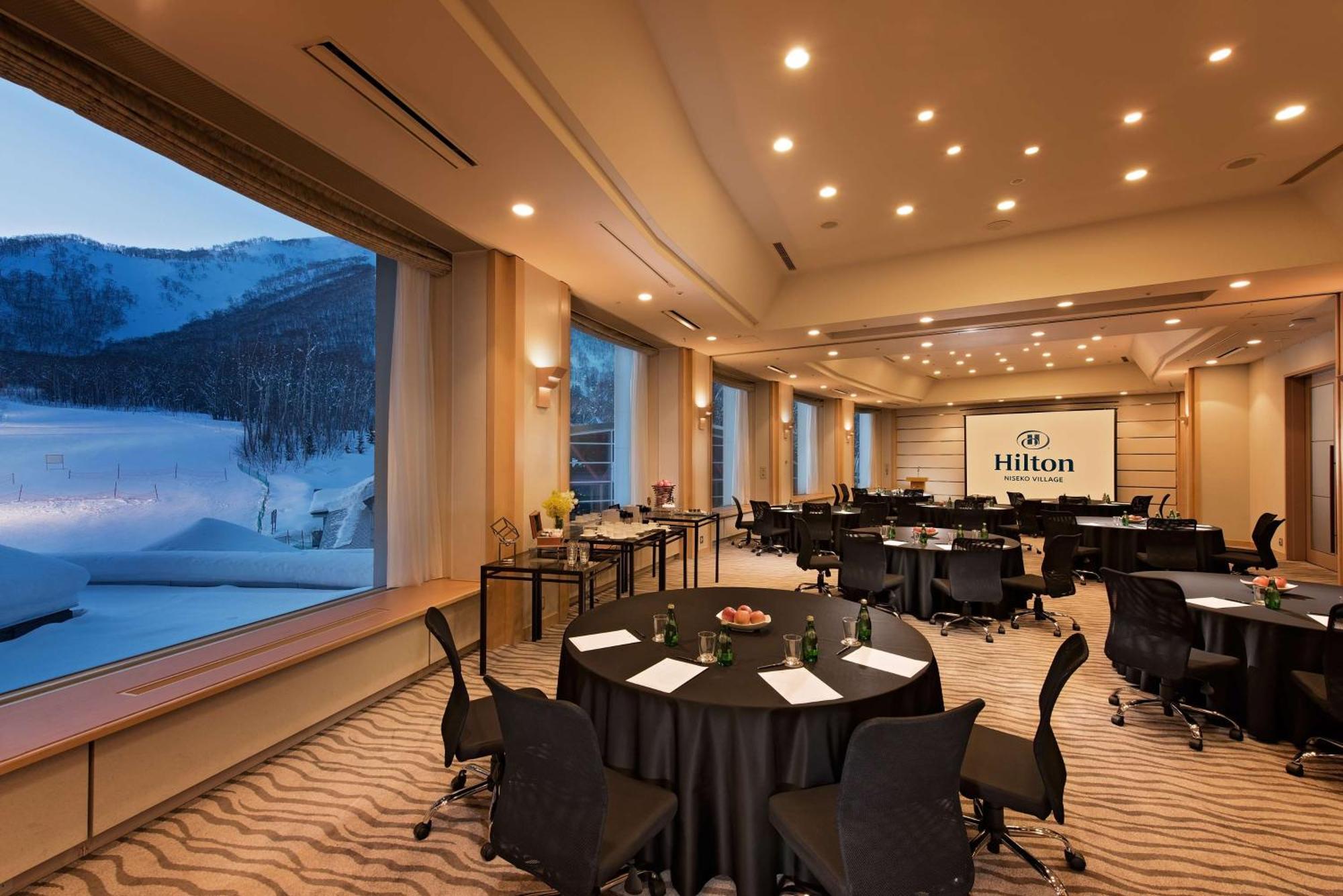 北海道新雪谷希尔顿度假酒店 度假村 5*