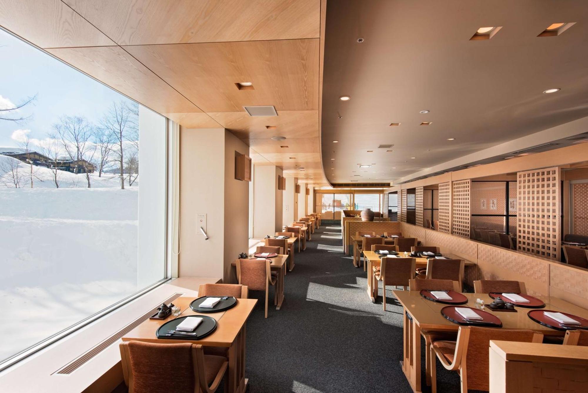 北海道新雪谷希尔顿度假酒店 5* 二世古